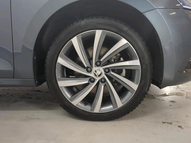 Skoda OCTAVIA Combi 1.4 TSI 204pk iV PHEV Business Edition Plus Sunset DSG Automaat Navigatie / Parkeersensoren / Trekhaak / Clima / El. bedienb. achterklep