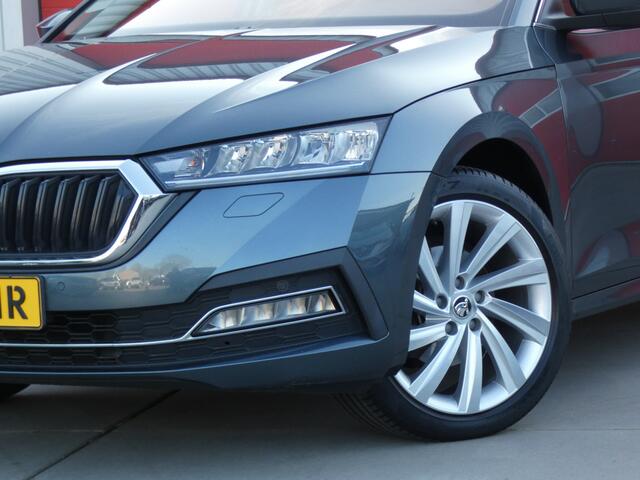 Skoda OCTAVIA Combi 1.0 e-TSI Business Edition Plus/ automaat!