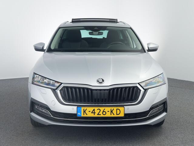 Skoda OCTAVIA Combi 1.0 TSI Business Edition Plus | Pano | Zwenkhaak | Carplay | Winterpakket | Camera |