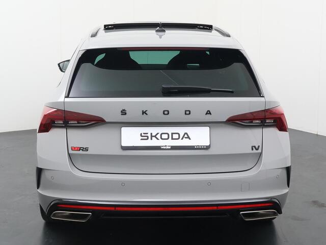 Skoda OCTAVIA Combi 1.4 TSI RS iV PHEV Business | 245 PK | Head Up Display | Panoramadak | Navigatiesysteem Columbus |