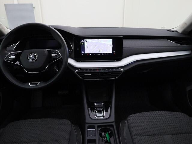 Skoda OCTAVIA Combi 1.4eHybrid 150kW/204PK Business Edition Plus DSG · Panoramadak · Navigatie · Parkeersensoren