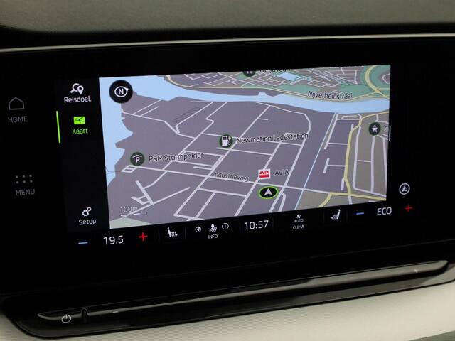 Skoda OCTAVIA Combi 1.4eHybrid 150kW/204PK Business Edition Plus DSG · Panoramadak · Navigatie · Parkeersensoren