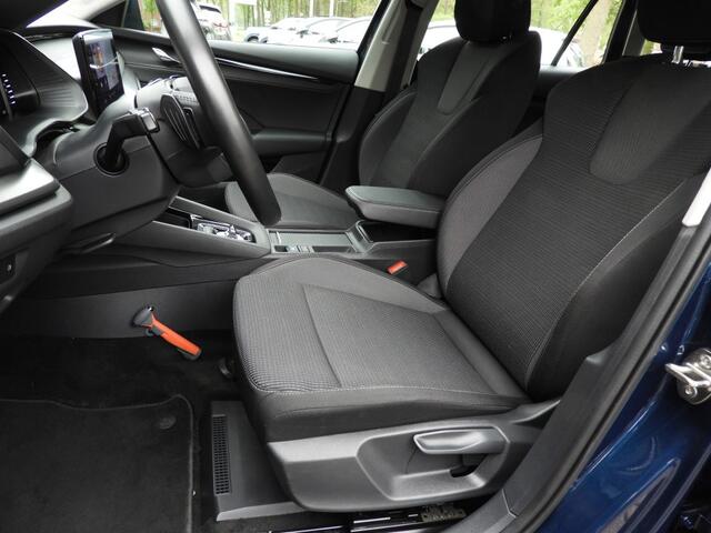 Skoda OCTAVIA 1.0 e-TSI Business Edition Automaat Carplay/Digitaal/Keyless