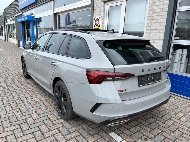 Skoda OCTAVIA Combi 1.4 TSI RS iV PHEV / AUTOMAAT/ PANO/ DIGITAL DASH/ KEYLESS/ NAVI/ SMART LINK/ ADAPT. CRUISE/ MATRIX/ ELEKTR. STOELEN/ PARK. SENSOREN/ RIJ-MODI/ HEAD-UP DISPLAY
