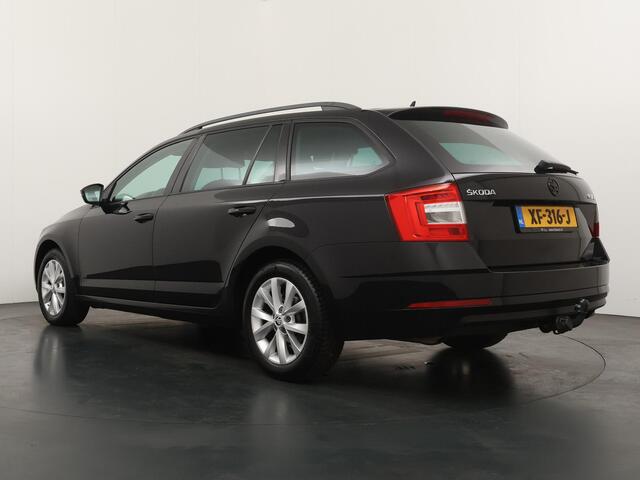 Skoda OCTAVIA Combi 1.4 150pk TSI Greentech Ambition Business | Parkeersensoren V+A | Trekhaak | Airco | Navigatie |