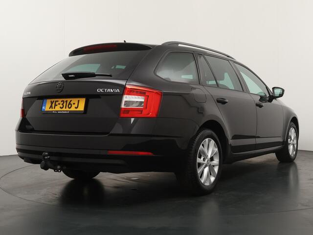 Skoda OCTAVIA Combi 1.4 150pk TSI Greentech Ambition Business | Parkeersensoren V+A | Trekhaak | Airco | Navigatie |