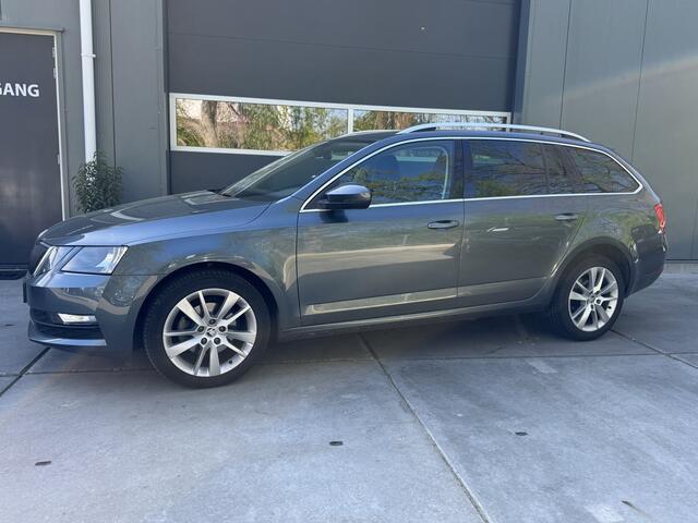 Skoda OCTAVIA Combi 1.5 TSI 150PK DSG Business Edition Navigatie Stoelverwarming Trekhaak