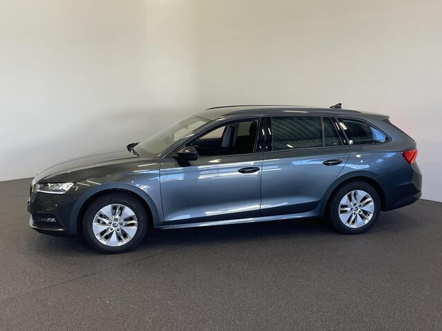 Skoda OCTAVIA Combi 1.0 TSI Business Edition Airco|ECC Navi Carplay Virtual Cockpit Trekhaak Full LED Cruise Control