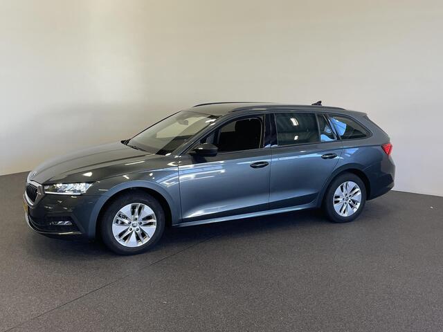 Skoda OCTAVIA Combi 1.0 TSI Business Edition Airco|ECC Navi Carplay Virtual Cockpit Trekhaak Full LED Cruise Control