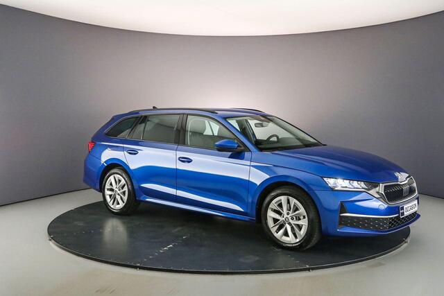 Skoda OCTAVIA Combi Business Edition 1.5 eTSI 115pk DSG Automaat Adaptive cruise control, Achteruitrijcamera, Navigatie, Elektrische achterklep, LED verlichting, Parkeersensoren