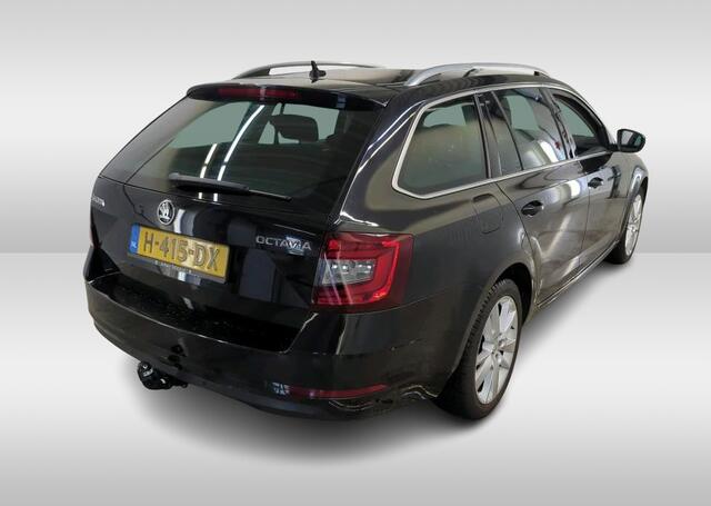 Skoda OCTAVIA Combi 1.6 TDI Automaat 116PK Greentech Clever Edition / Trekhaak / Airco-ecc./ 1/2 Leder / Stoelverwarming /