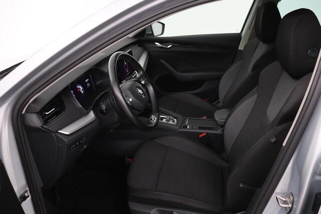 Skoda OCTAVIA 1.4 TSI iV PHEV Business Edition | Camera | Carplay | Navigatie | Full LED | Sfeerverlichting | Parkeerhulp | Climate control