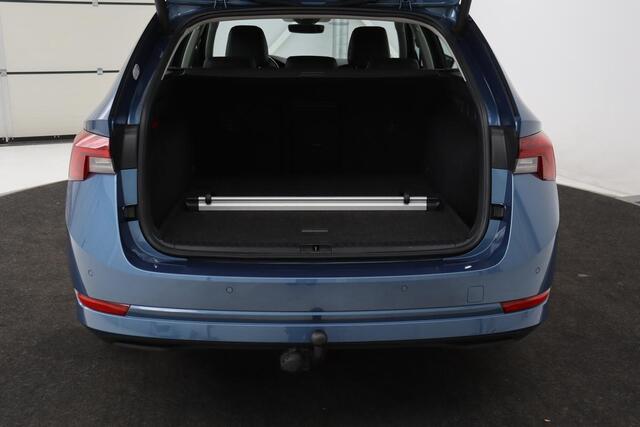 Skoda OCTAVIA 1.0 TSI Business Edition | Leder | Stoelverwarming | Trekhaak | Adaptive cruise | Carplay | Climate control | Parkeerhulp