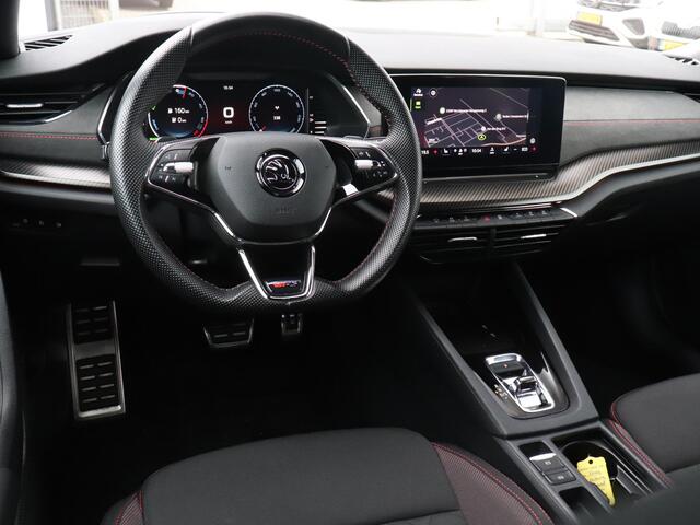 Skoda OCTAVIA Combi 1.4 TSI RS iV PHEV 245pk | Head-Up Display | Canton | Verwarmbaar voorruit | Elektrische achterklep |