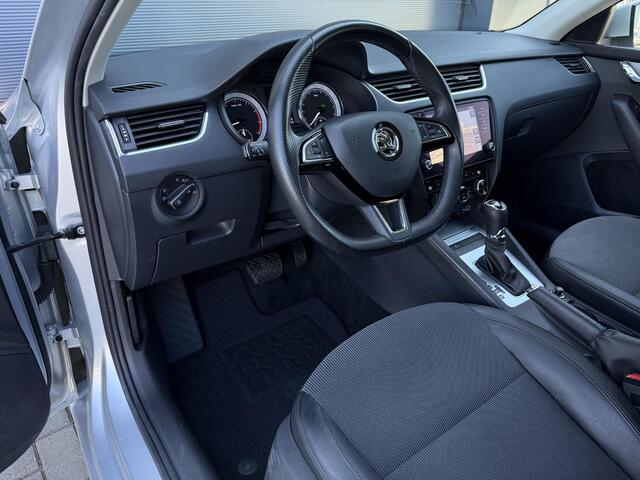 Skoda OCTAVIA Combi 1.5 TSI Gr. BNS Edition Automaat ?Half Leder ?Navigatie ?Apple Carplay & Android Auto ?Climate ?Cruise ?Parkeersensoren ?Stoelverwarming ?Lichtmetaal