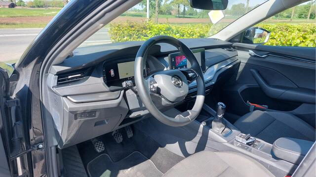 Skoda OCTAVIA Combi 1.0 TSI Business Edition CLIMA/NAVI/LED BJ 2021