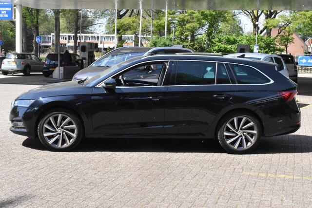 Skoda OCTAVIA Combi 1.5 e-TSI Business Edition Plus 1e Eigenaar | Schuifdak | Navigatie | Stoelverwarming 12 mnd BOVAG garantie Whatsapp 06-53188999