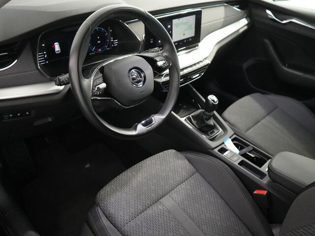 Skoda OCTAVIA Combi 1.5 TSI First Edition | Carplay | Trekhaak |