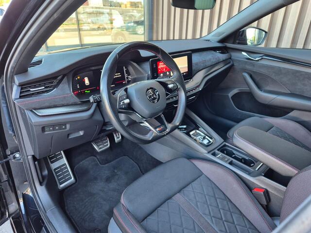 Skoda OCTAVIA Combi 1.4 TSI RS iV PHEV Business | Matrix | Carplay | Stuur - stoelverw.