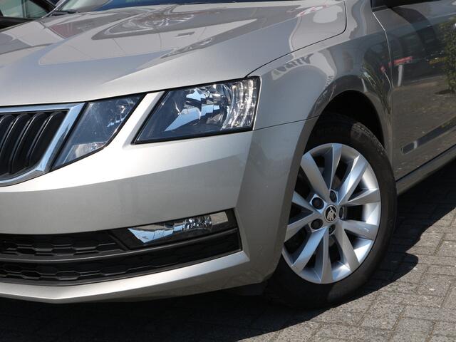 Skoda OCTAVIA Combi 1.5 TSI Greentech Ambition Business TREKHAAK NAVI