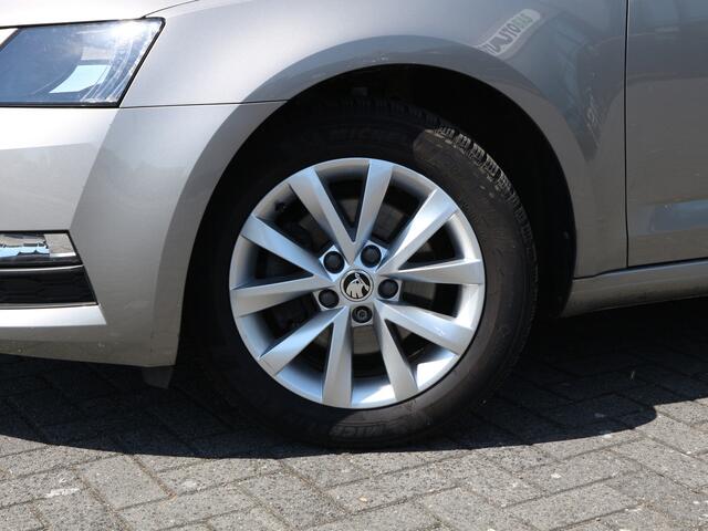 Skoda OCTAVIA Combi 1.5 TSI Greentech Ambition Business TREKHAAK NAVI