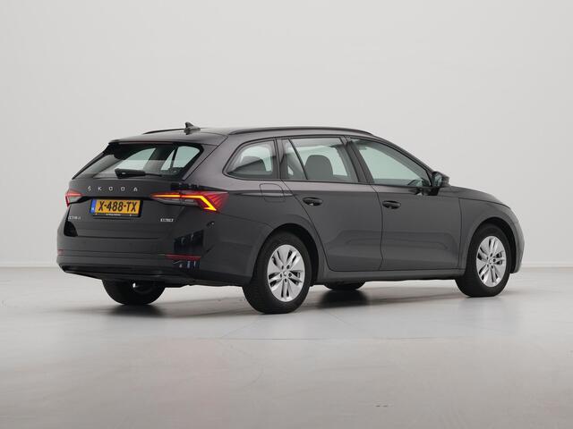 Skoda OCTAVIA Combi 1.0 e-TSI 110pk DSG Business Edition Trekhaak Navigatie Pdc Clima