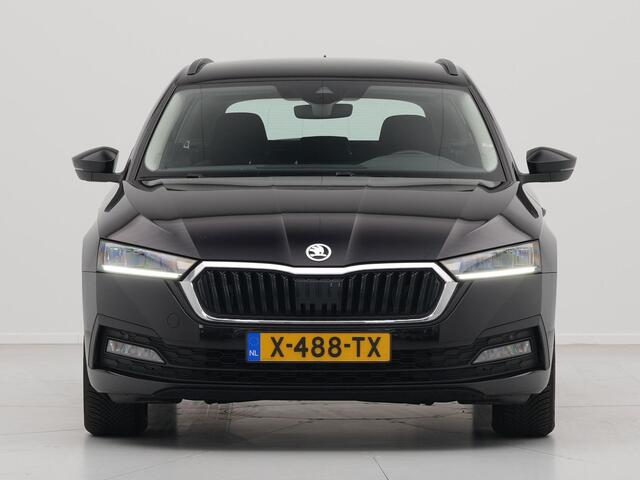 Skoda OCTAVIA Combi 1.0 e-TSI 110pk DSG Business Edition Trekhaak Navigatie Pdc Clima