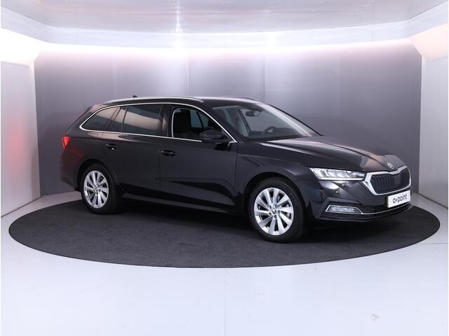 Skoda OCTAVIA Combi 1.0 e-TSI Ambition 110 pk Automaat (DSG) | Navigatie | Parkeersensoren | LED koplampen | Stoelverwarming | Apple Carplay/Android Auto |