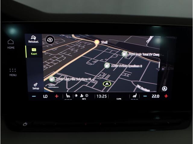 Skoda OCTAVIA Combi 1.0 e-TSI Ambition 110 pk Automaat (DSG) | Navigatie | Parkeersensoren | LED koplampen | Stoelverwarming | Apple Carplay/Android Auto |