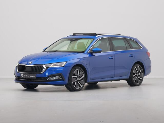 Skoda OCTAVIA Combi 1.4 TSI 204pk iV PHEV Style First Edition Panorama Camera Matrix Led Stoelverwarming