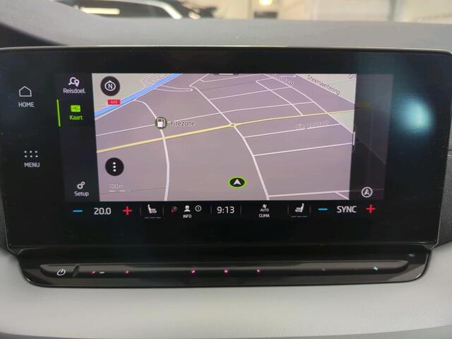 Skoda OCTAVIA Combi 1.0 TSI Business Edition Plus / Digitaal dashboard / LED / Zwenkbare trekhaak / Navigatie / Parkeersensoren V+A /