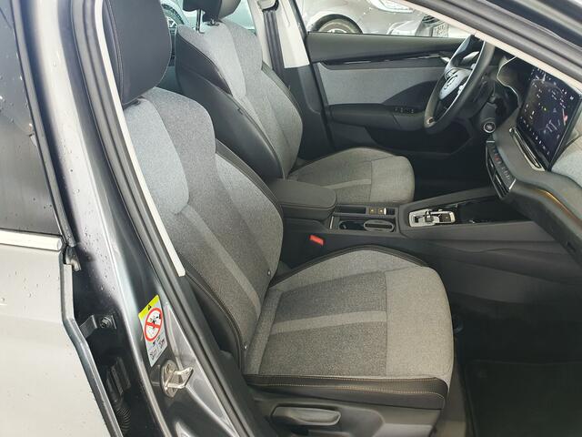 Skoda OCTAVIA Combi 1.5 TSI MHEV Sportline ex BTW: ¤ 30.123,- |Matrix|NAVI|CARPLAY|