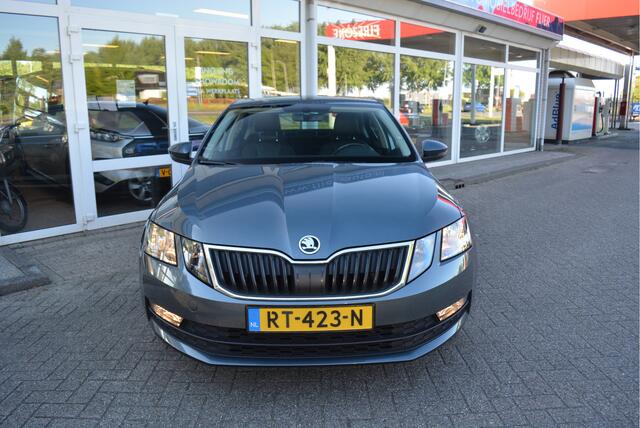 Skoda OCTAVIA 1.4 150PK TSI Greentech Ambition Business | Trekhaak | Clima | Cruise | Stoel VW | Orig. NL | NAP |