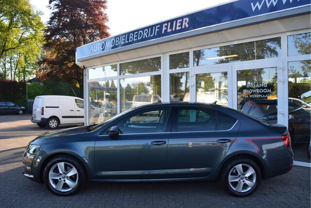 Skoda OCTAVIA 1.4 150PK TSI Greentech Ambition Business | Trekhaak | Clima | Cruise | Stoel VW | Orig. NL | NAP |