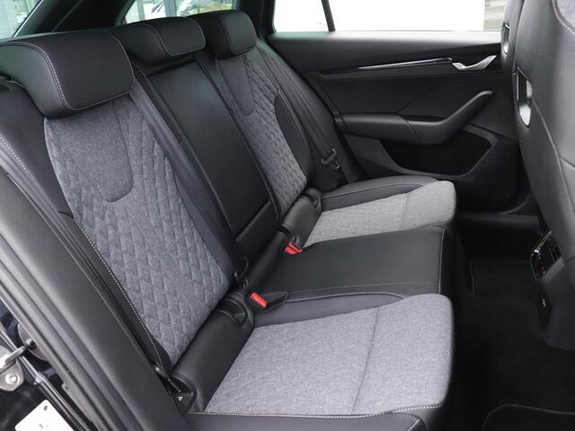 Skoda OCTAVIA Combi 1.5 TSI MHEV Sportline 150pk Automaat | Wegklapbare trekhaak | Matrix LED | 360° camera | Elektrische stoelen met geheugen | Adaptive cruise | Stoelverwarming v+a |