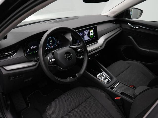Skoda OCTAVIA Combi 1.4 TSI iV 204 pk DSG PHEV Business Edition | Stoel-/achterbankverwarming | Stuurwiel verwarmd | Apple Carplay / Android Auto