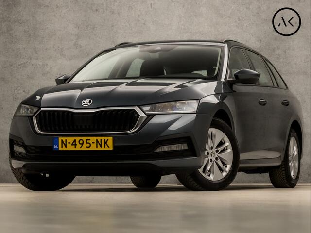 Skoda OCTAVIA Combi 1.0 e-TSI Business Sport Automaat (APPLE CARPLAY, GROOT NAVI, VIRTUAL COCKIT, CAMERA, STOELVERWARMING, SPORTSTOELEN, LED KOPLAMPEN, CRUISE, PARKEERSENSOREN, NIEUWE APK, NIEUWSTAAT)
