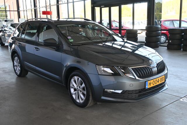 Skoda OCTAVIA Combi 1.5 TSI Greentech Business Edition AUTOMAAT Climate control Navigatie Trekhaak Cruise control Apple Carplay Inruil Mogelijk!