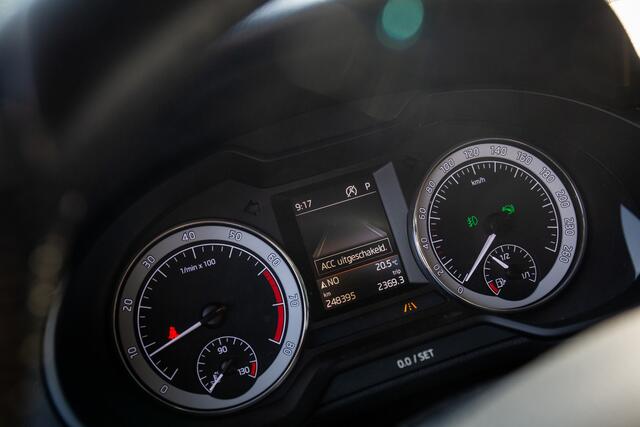 Skoda OCTAVIA Combi 1.4 TSI Greentech Style Business Canton audio, Trekhaak, Front assist