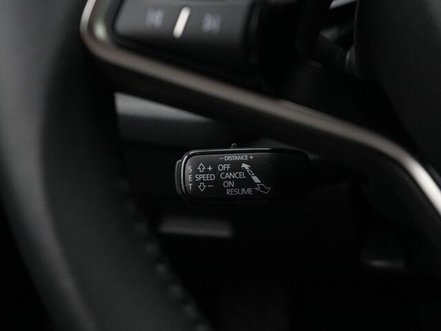 Skoda OCTAVIA Combi 1.5 TSI 150 pk DSG MHEV Business Edition | Matrix LED | Achteruitrijcamera | Navigatie | Stoelverwarming | Leder/stof