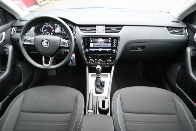 Skoda OCTAVIA Combi 1.5 TSI Greentech Business Edition automaat trekhaak