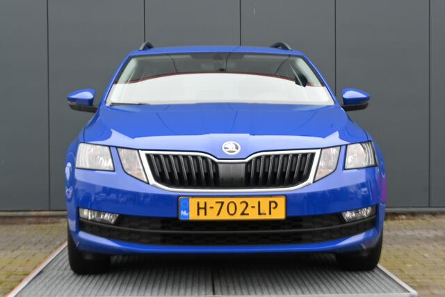 Skoda OCTAVIA Combi 1.5 TSI Greentech Business Edition automaat trekhaak