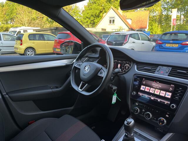 Skoda OCTAVIA Combi 1.0 TSI Sport Business Virtual Cockpit