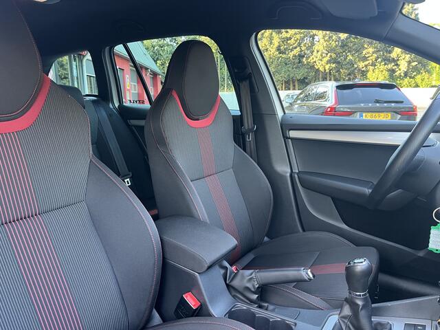 Skoda OCTAVIA Combi 1.0 TSI Sport Business Virtual Cockpit