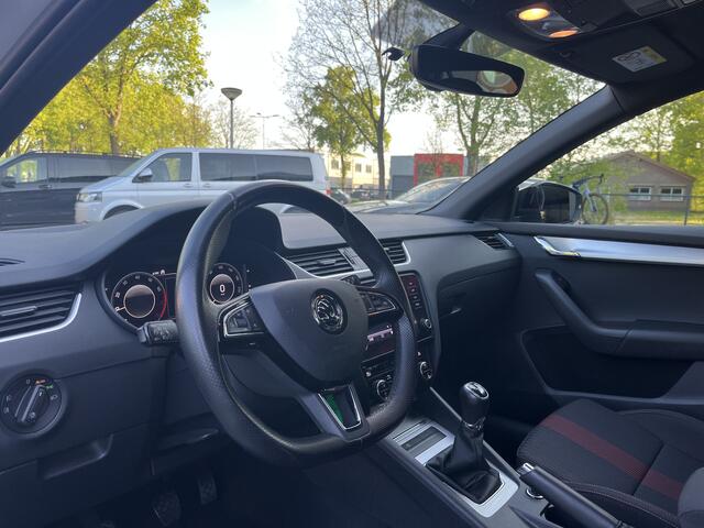 Skoda OCTAVIA Combi 1.0 TSI Sport Business Virtual Cockpit