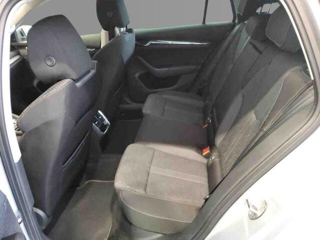 Skoda OCTAVIA Combi 1.4 TSI iV 204pk PHEV Business / Memory / Keyless / Stoel + Stuurverwarming