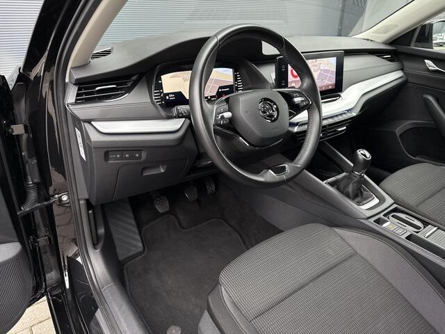 Skoda OCTAVIA Combi 1.0 TSI Business Edition ?Virtual Cockpit ?Full LED ?Navigatie ?Camera ?Apple Carplay & Android Auto ?Sfeerverlichting ?Stoelverwarming ?Keyless ?Climate ?Cruise ?Parkeersensoren ?Lichtmetaal