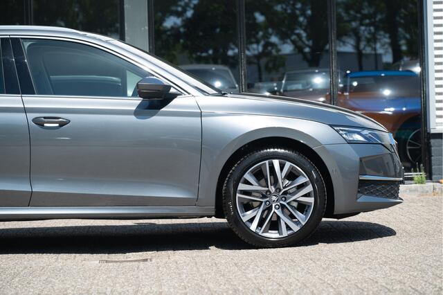 Skoda OCTAVIA Combi 1.5 TSI MHEV Business Edition | Matrix LED | HUD | Winterpakket | Travel Assist | Camera | 18"