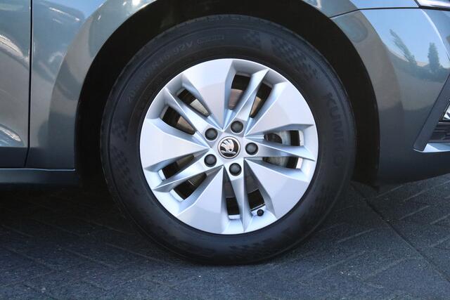 Skoda OCTAVIA Combi 1.0 TSI Business Edition CLIMA|ADAPT.CRUISE|CARPLAY|NAV|STUURVERW&STOELVERW|PDC|LMV