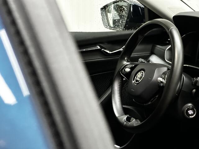 Skoda OCTAVIA Combi 1.0 e-TSI Business Edition/ Virtual Dashboard/ 17'' LMV/ Keyless-Go/ LED Koplampen/ Elek. Kofferklep/ Stoelverw./ Apple + Android/ DAB+/ Navi/ Clima/ Cruise/ Bluetooth/ Multi. LEDER. Stuur/ Mistl./ PDC V+A/ Extra getint